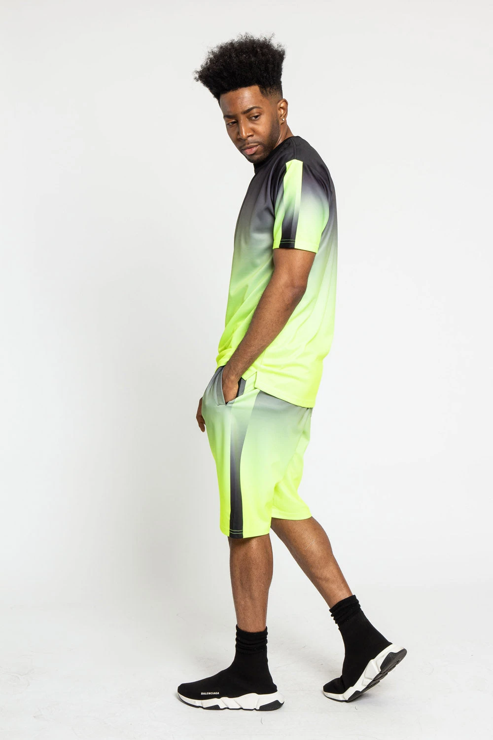 Gradient Ombre T-Shirt And Shorts Set - Image 9